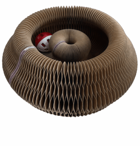 Игрушка-когтеточка COSMOCAT подкова с мячиком